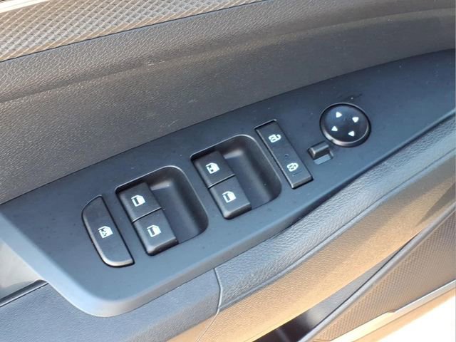 Used 2025 Kia Sportage LX AWD/4WD image 16