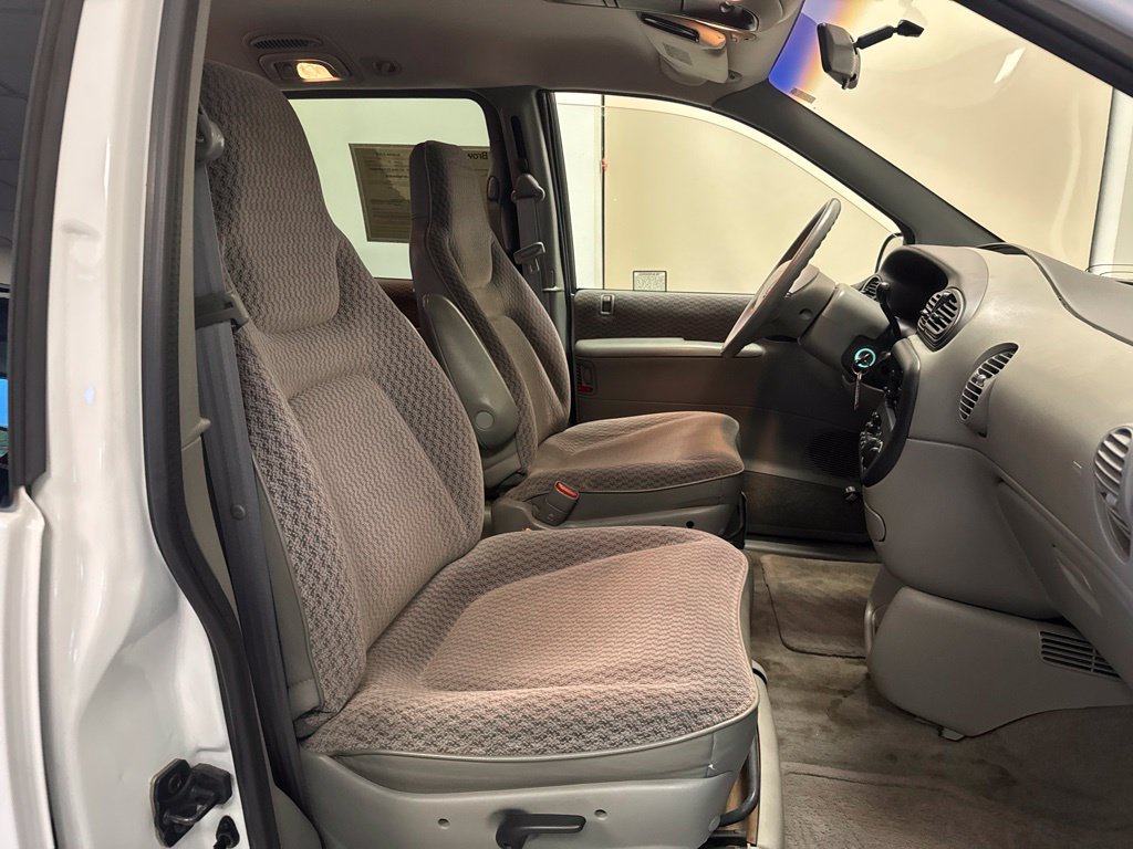 Used 2000 Dodge Grand Caravan SE FWD image 24