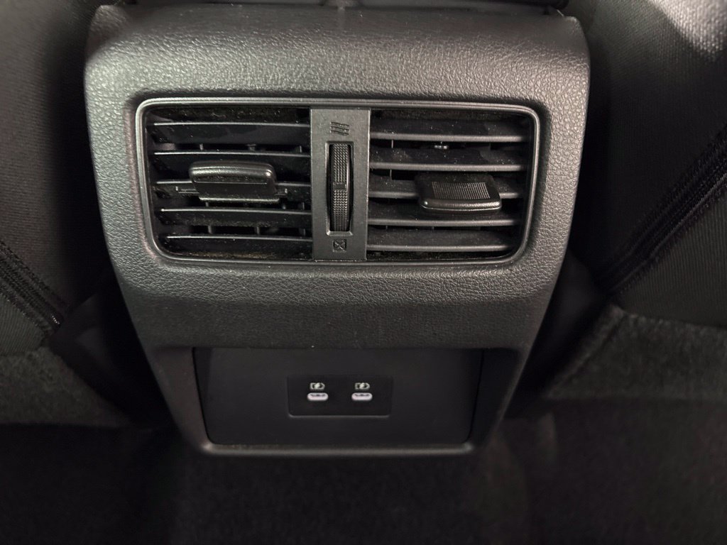 Used 2025 Nissan Rogue SV FWD image 23