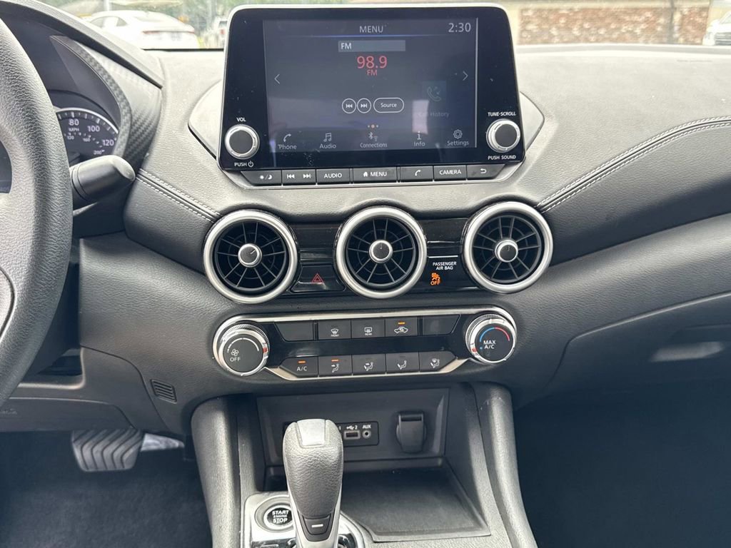 Used 2025 Nissan Sentra SV FWD image 42
