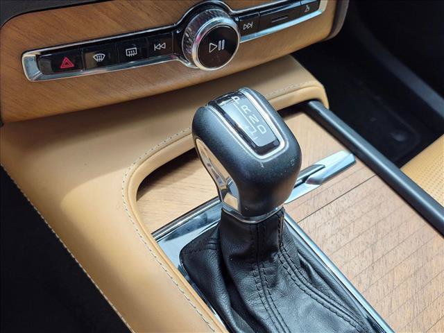 Used 2018 Volvo XC90 T6 Inscription w/ Convenience Package AWD/4WD image 5