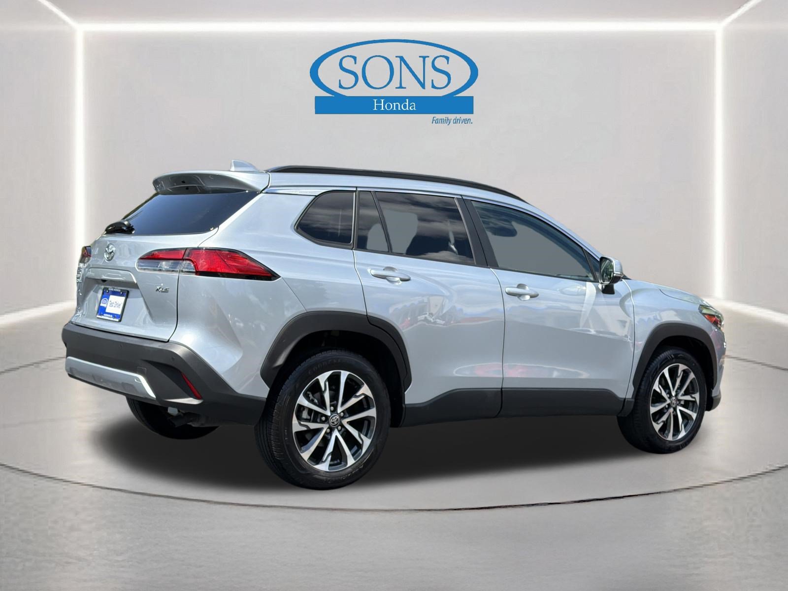 Used 2023 Toyota Corolla Cross XLE FWD image 28