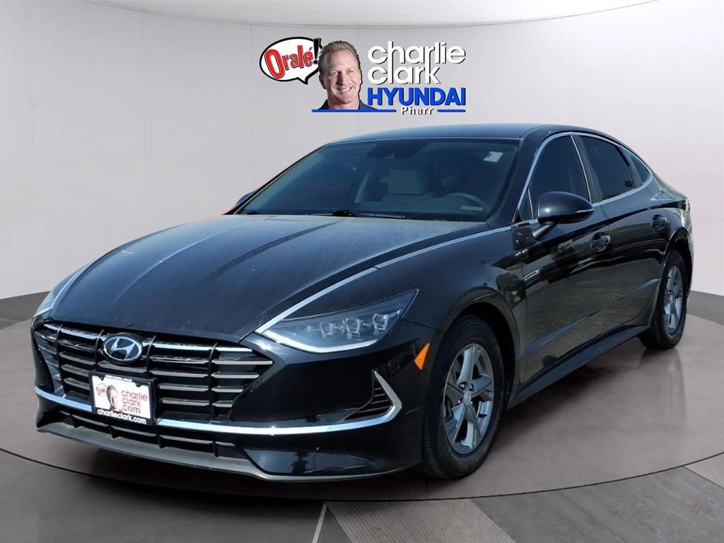 Used 2023 Hyundai Sonata SE image 1