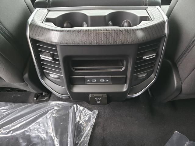 New 2026 RAM 1500 Big Horn AWD/4WD image 14