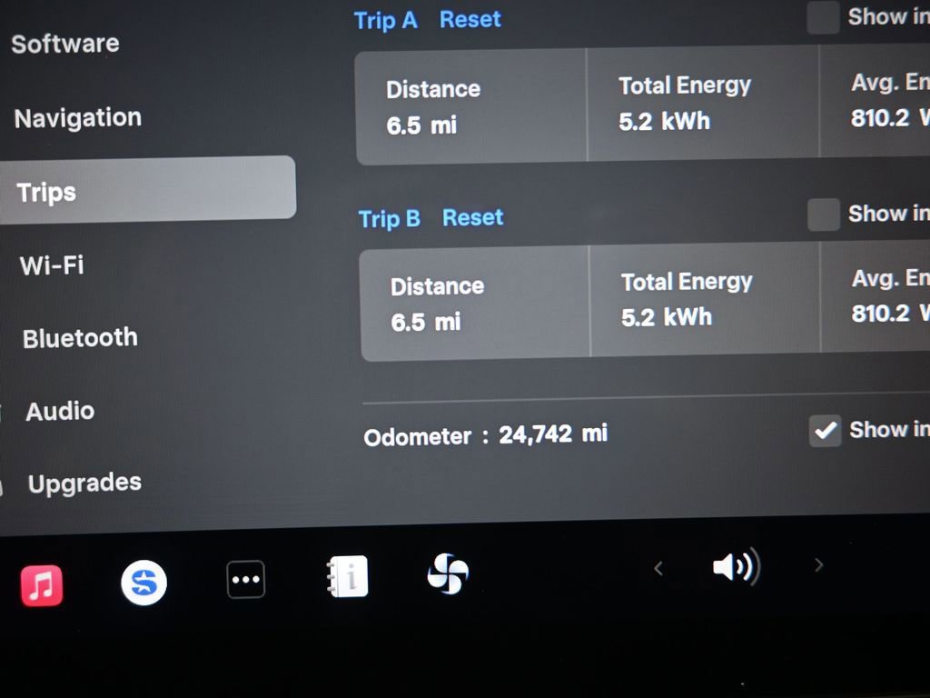 Used 2024 Tesla Model Y Long Range image 12
