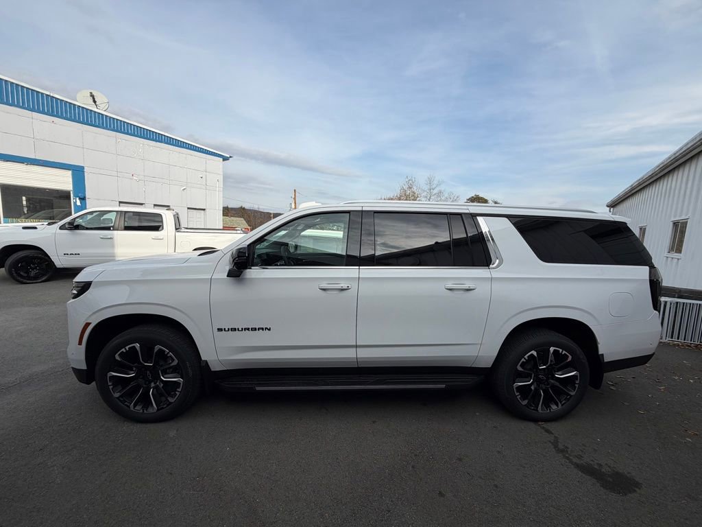 New 2026 Chevrolet Suburban LT w/ Comfort Package image 2