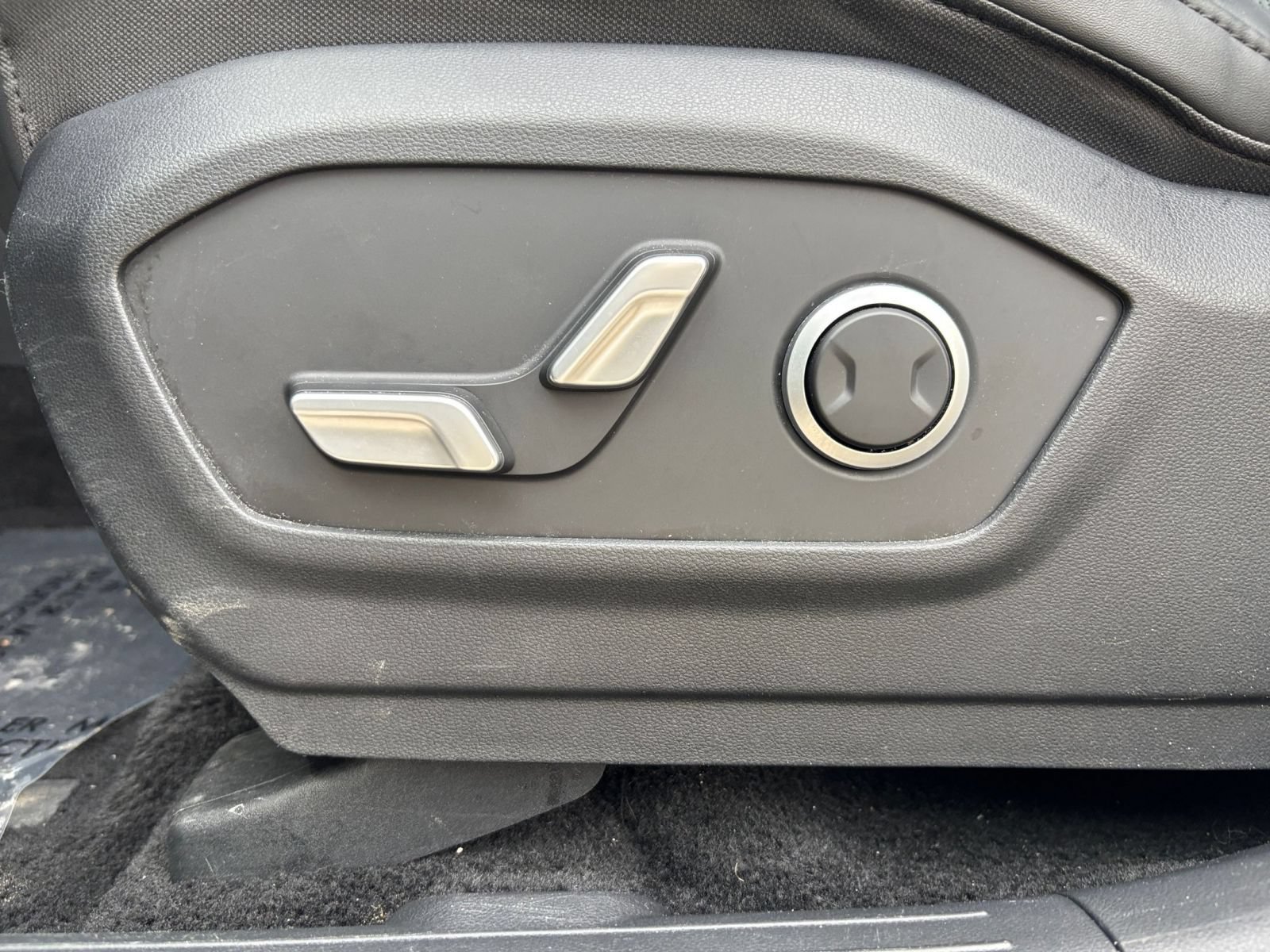 Used 2026 Hyundai Santa Fe SEL FWD image 22