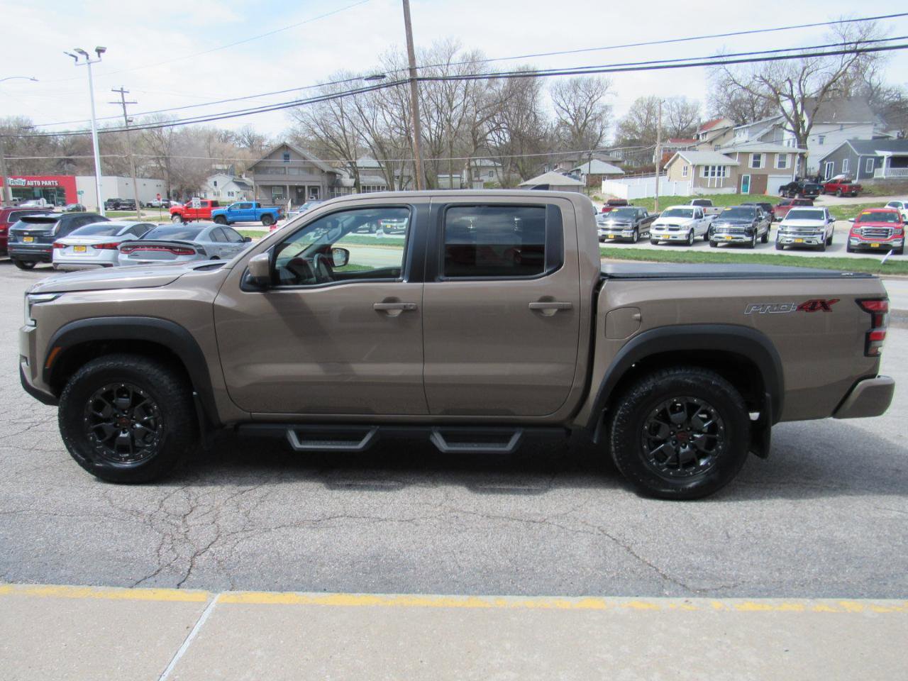 Used 2023 Nissan Frontier PRO-4X w/ Pro-4X Premium Package image 10