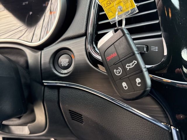 Certified 2022 Jeep Grand Cherokee Limited image 38