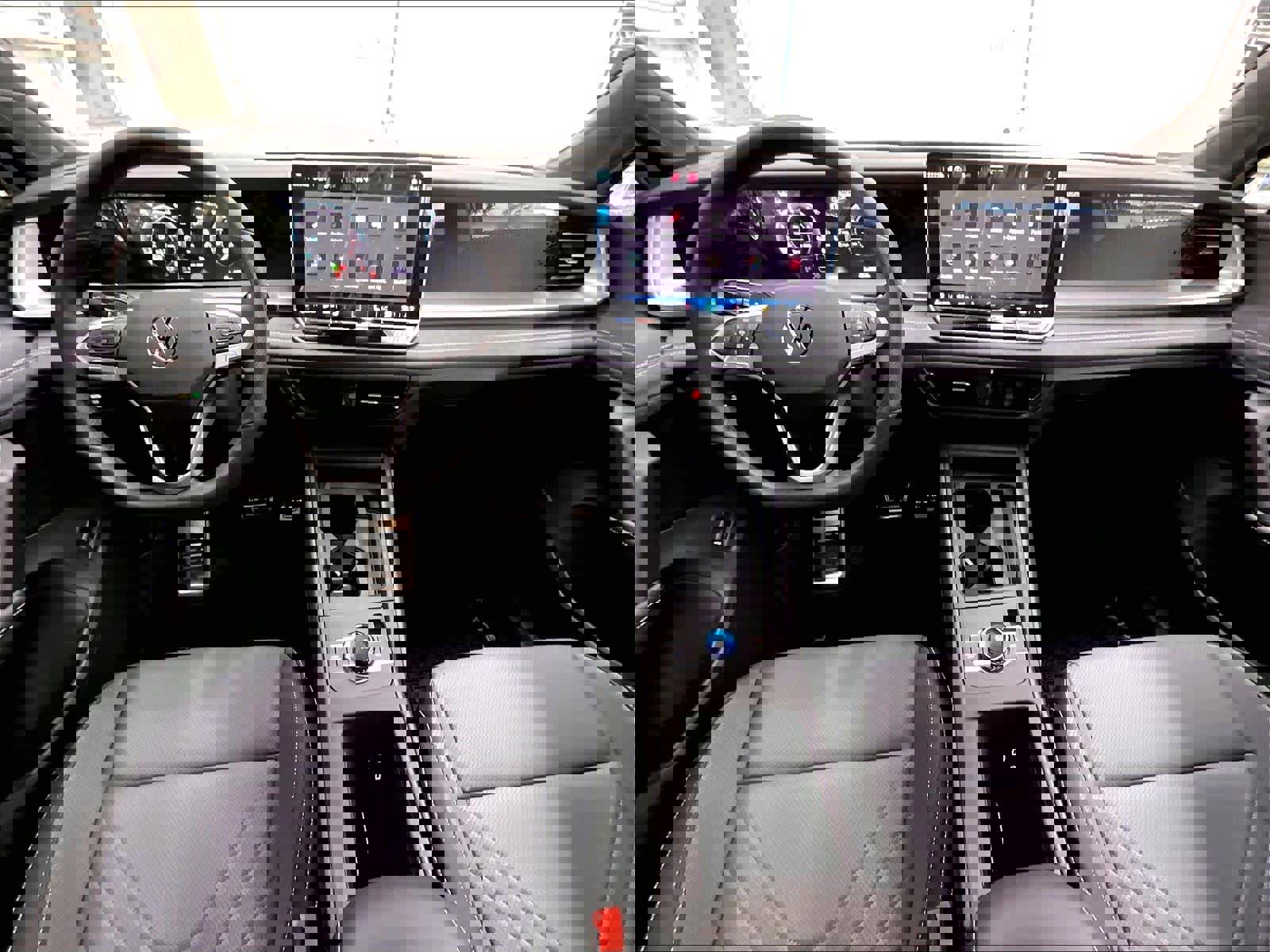 New 2026 Volkswagen Tiguan SE R-Line image 7