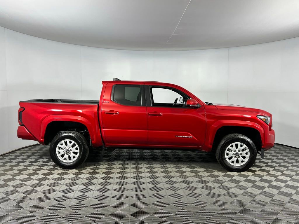 Used 2024 Toyota Tacoma SR5 image 3