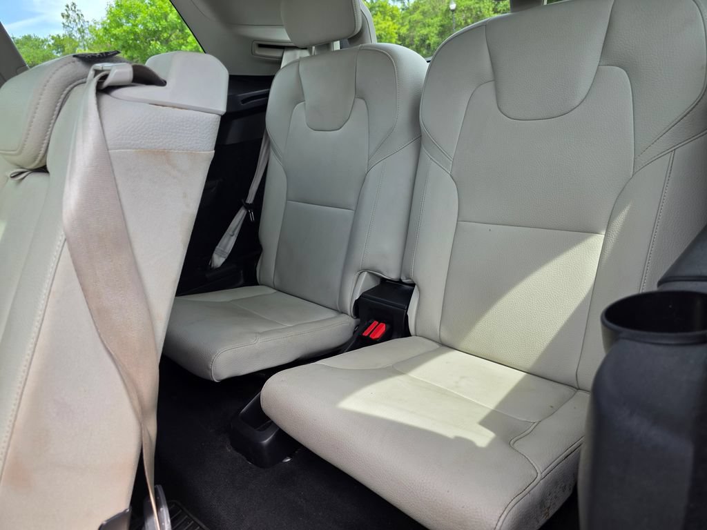 Used 2020 Volvo XC90 T5 Momentum w/ Protection Package Premier AWD/4WD image 31