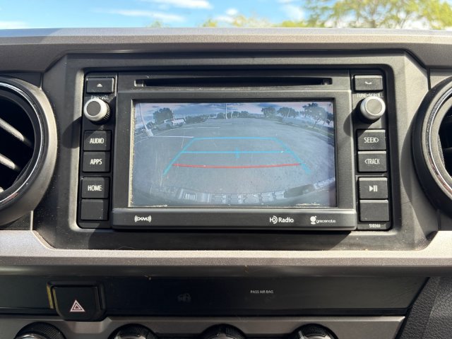 Used 2019 Toyota Tacoma SR5 AWD/4WD image 29