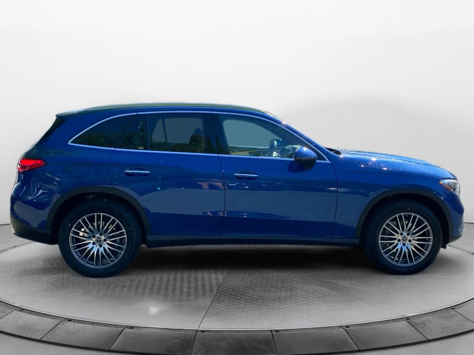 New 2026 Mercedes-Benz GLC 300 4MATIC image 8