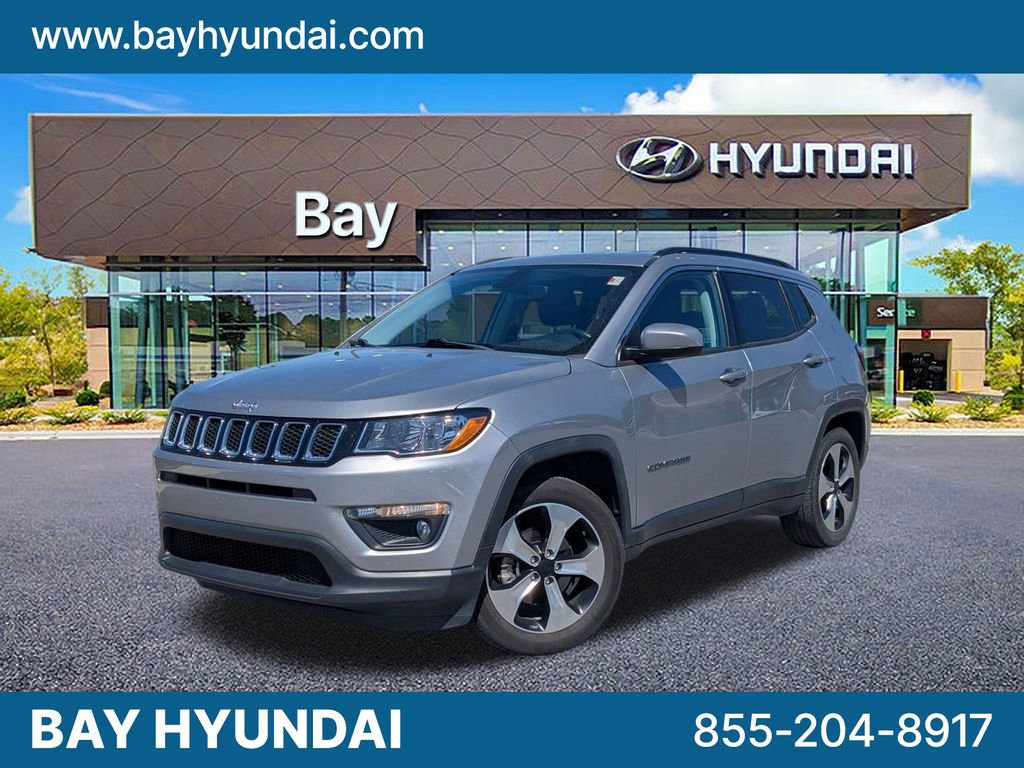 Used 2019 Jeep Compass Latitude w/ Popular Equipment Group image 1