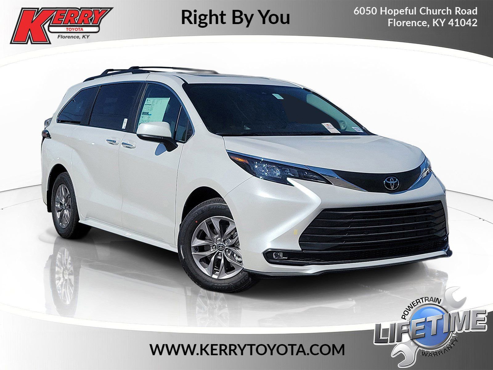 New 2026 Toyota Sienna XLE FWD image 1