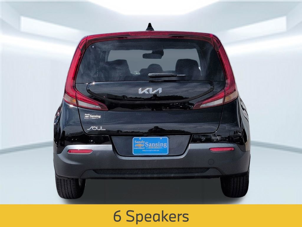 Used 2022 Kia Soul LX w/ Technology Package image 5