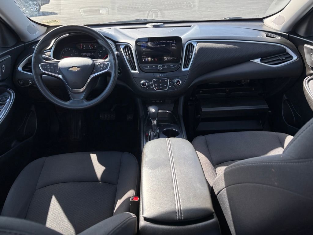 Used 2023 Chevrolet Malibu LT image 28
