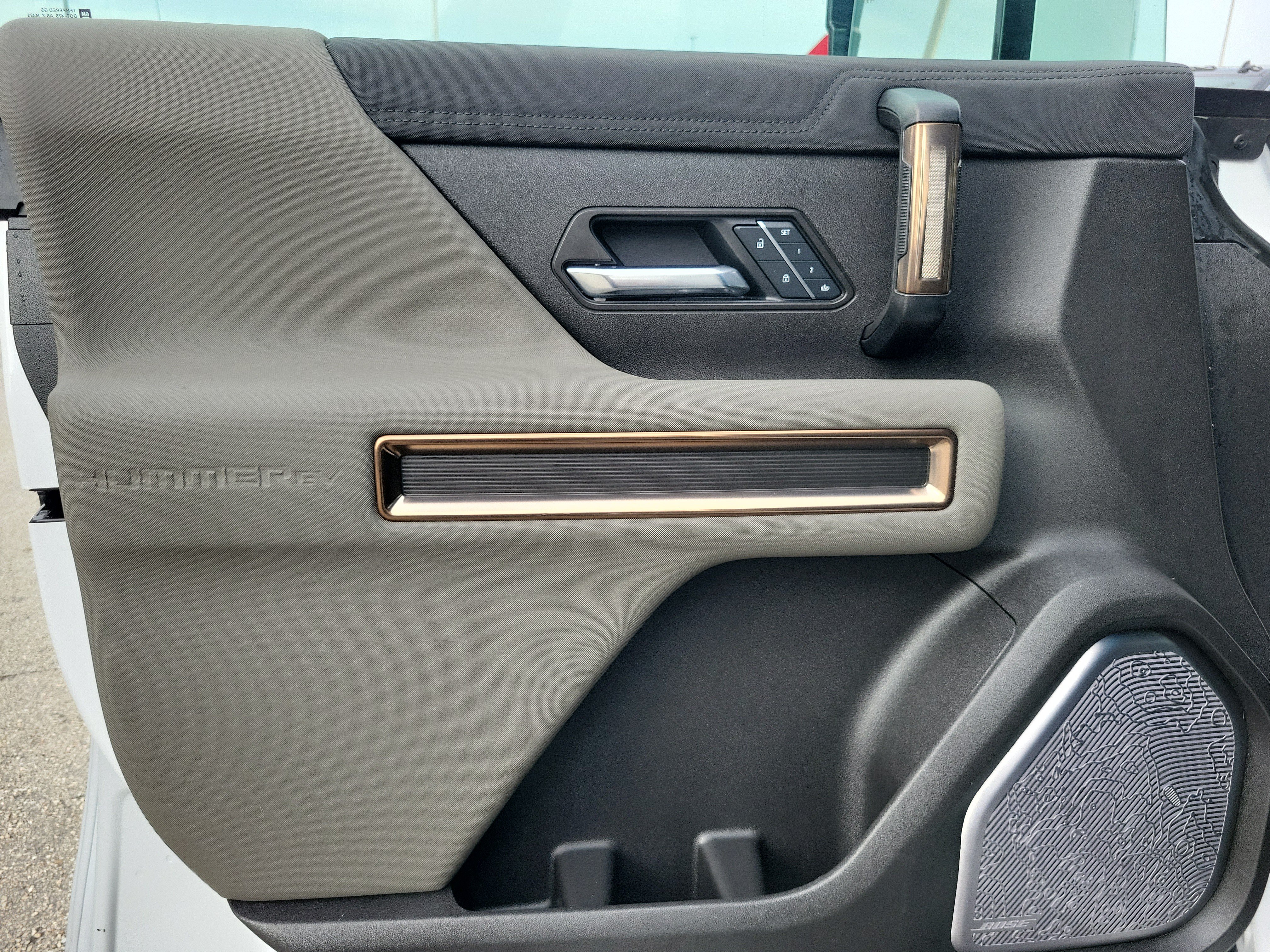 Used 2025 GMC Hummer EV 2X AWD/4WD image 25