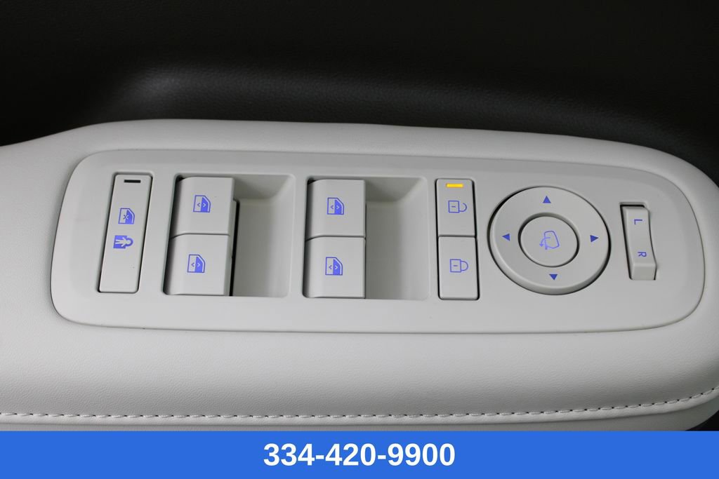 Used 2025 Hyundai Santa Fe Calligraphy image 17