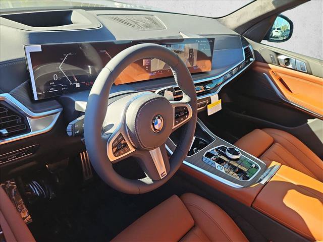 New 2027 BMW X7 xDrive40i w/ M Sport Package AWD/4WD image 3