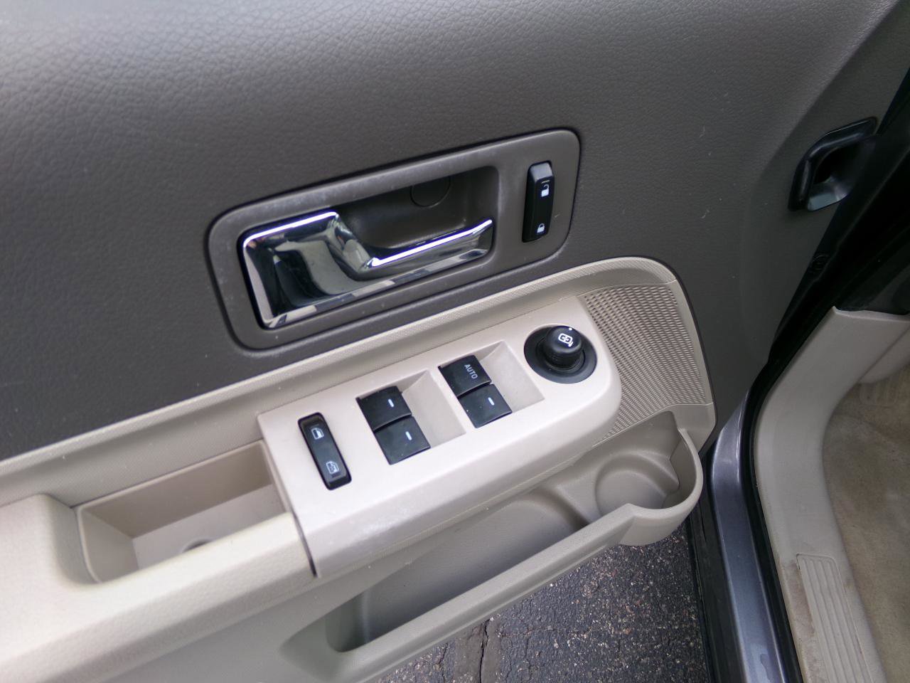 Used 2010 Ford Edge SEL AWD/4WD image 10