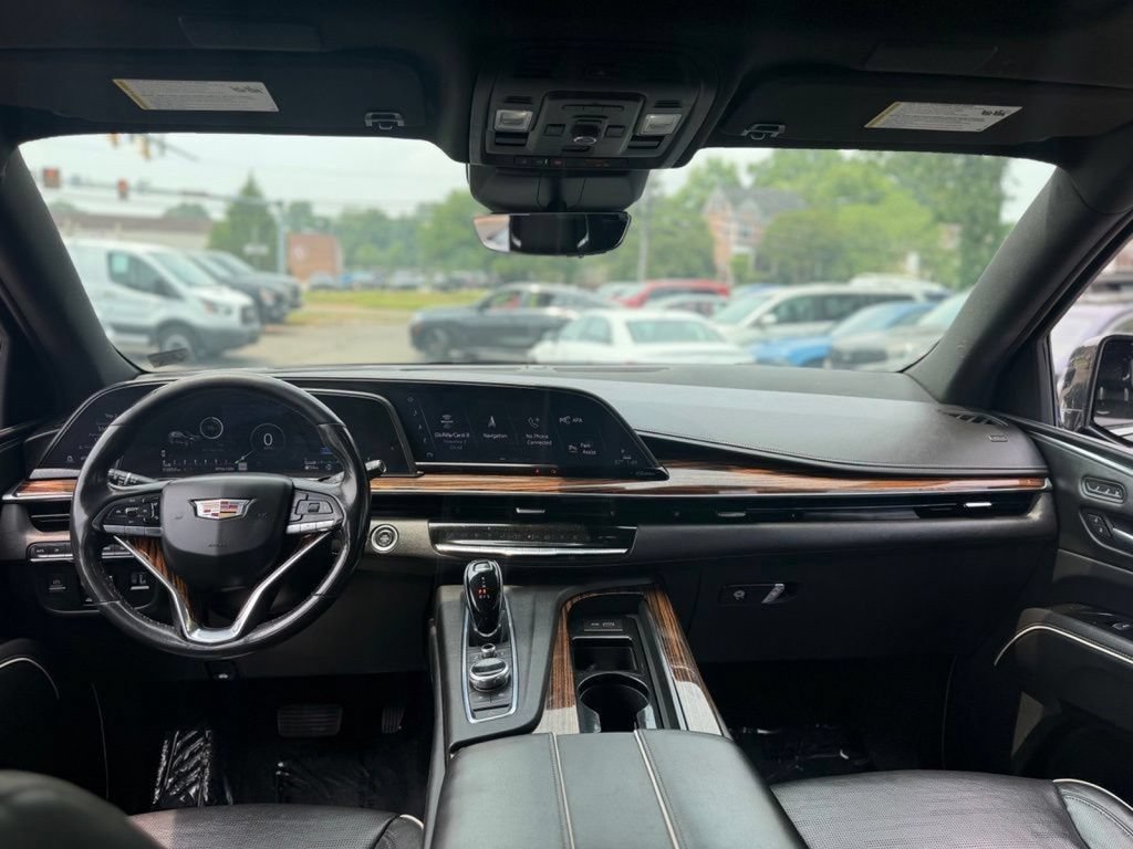 Used 2021 Cadillac Escalade Premium Luxury w/ Driver Assist Tech Package AWD/4WD image 20