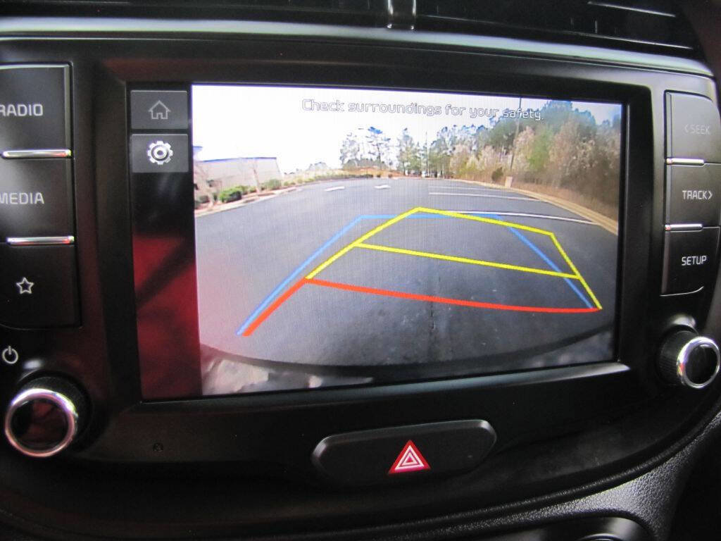 Used 2024 Kia Soul LX w/ Option Group 015 FWD image 36