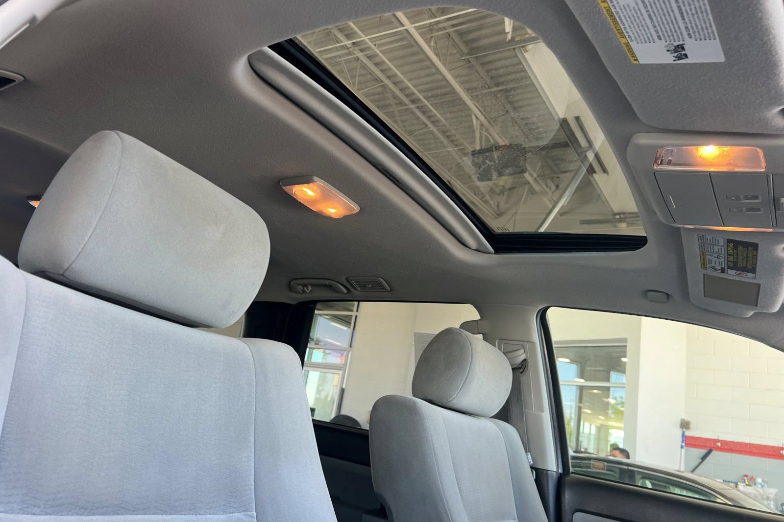 Used 2014 Toyota Sequoia SR5 AWD/4WD image 15