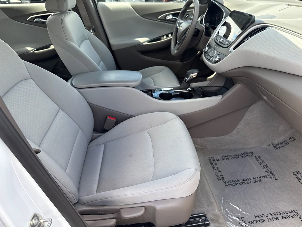 Used 2022 Chevrolet Malibu LS FWD image 11