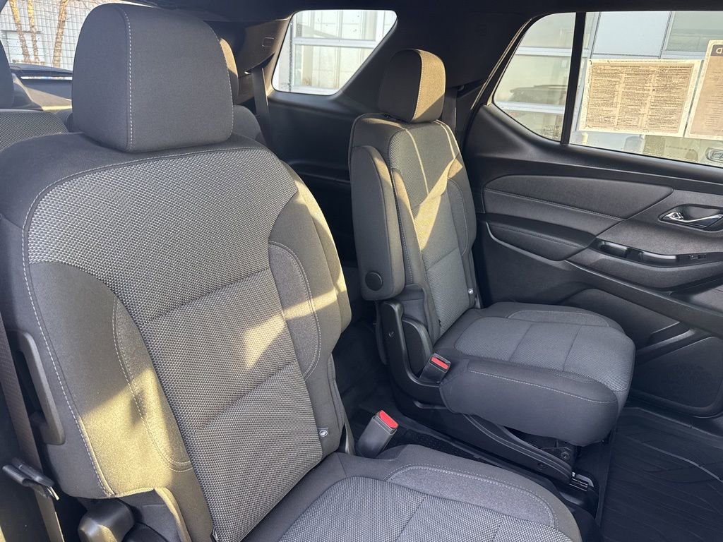 Certified 2023 Chevrolet Traverse LT w/ Midnight/Sport Edition image 31
