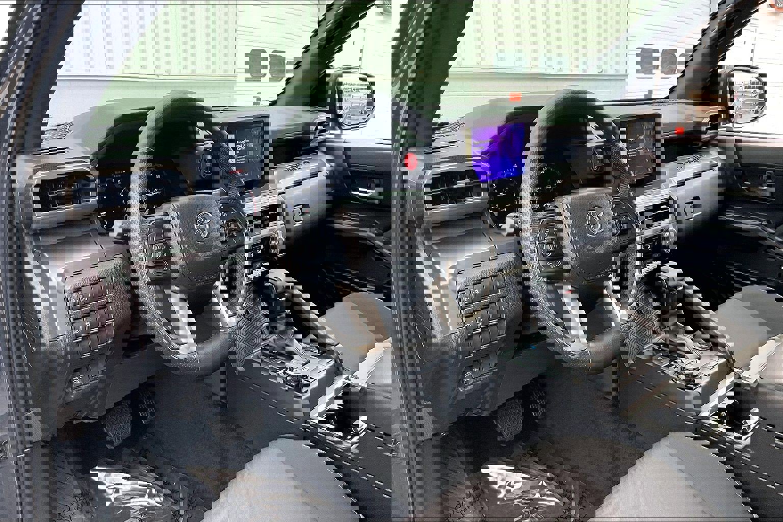 Used 2025 Toyota Tacoma TRD Off-Road image 18