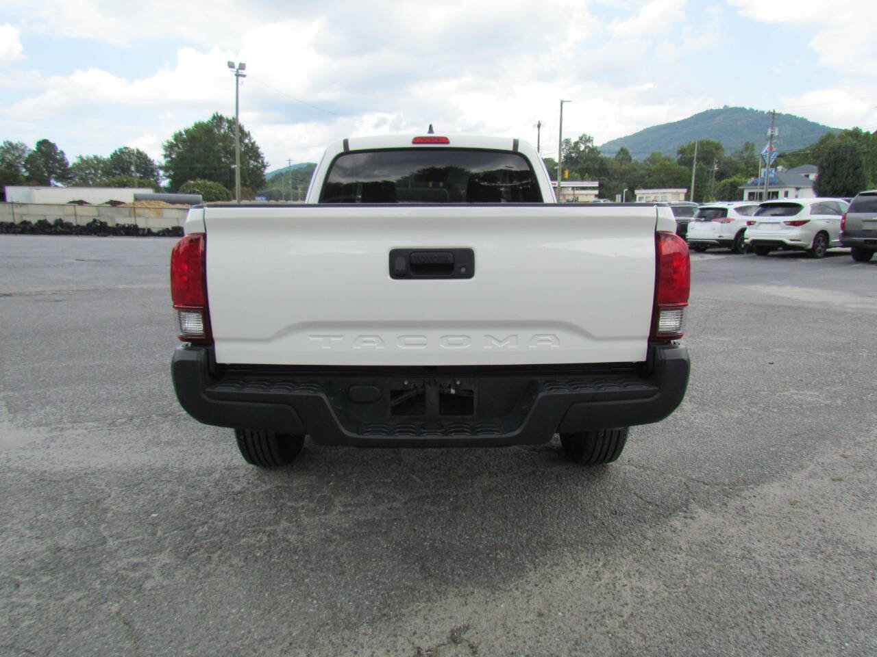 Used 2020 Toyota Tacoma SR image 6