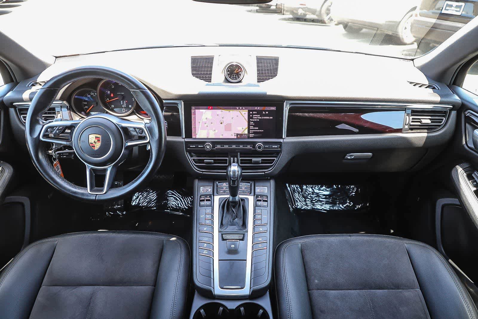 Used 2020 Porsche Macan AWD/4WD image 12