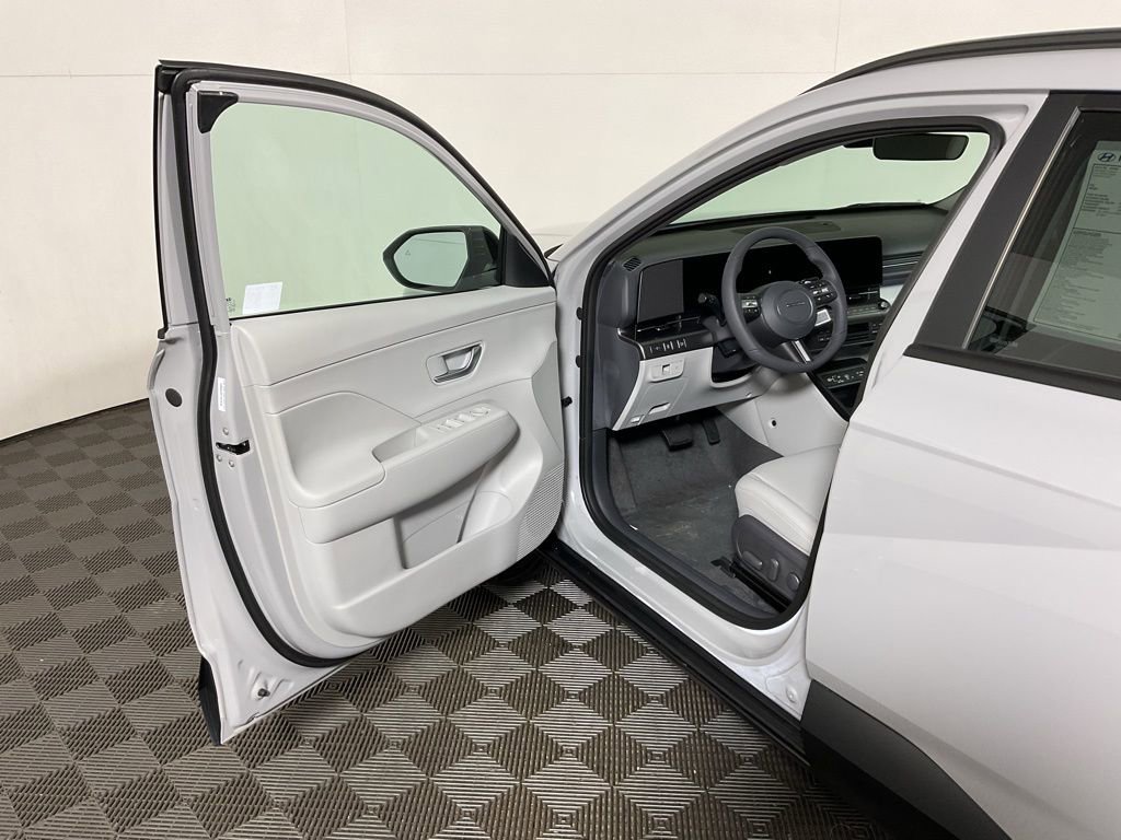 New 2026 Hyundai Kona SEL Premium image 18
