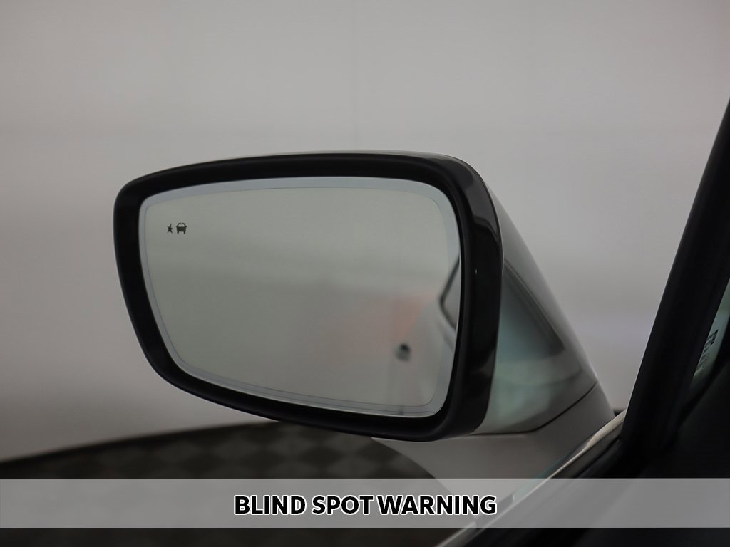 Used 2022 Buick Enclave Essence w/ Experience Buick Package image 4