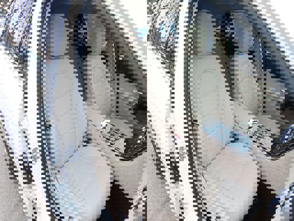 Used 2021 Mercedes-Benz GLC 300 4MATIC image 17