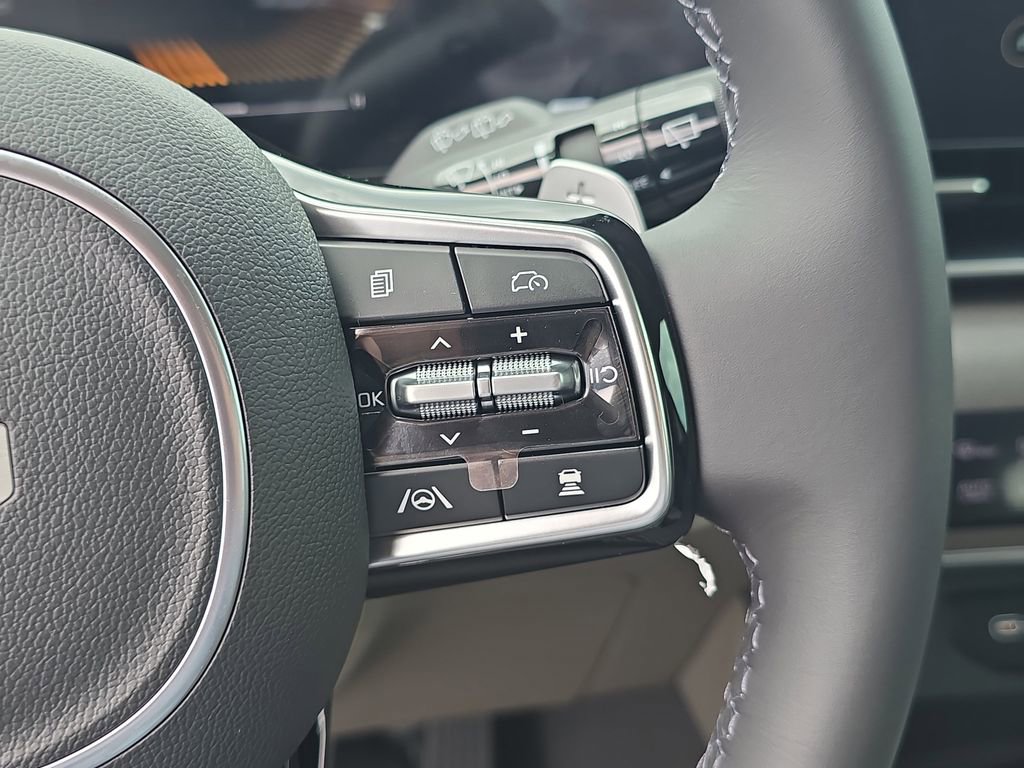 New 2026 Kia Carnival EX FWD image 34