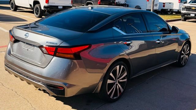 Used 2020 Nissan Altima 2.5 Platinum image 2
