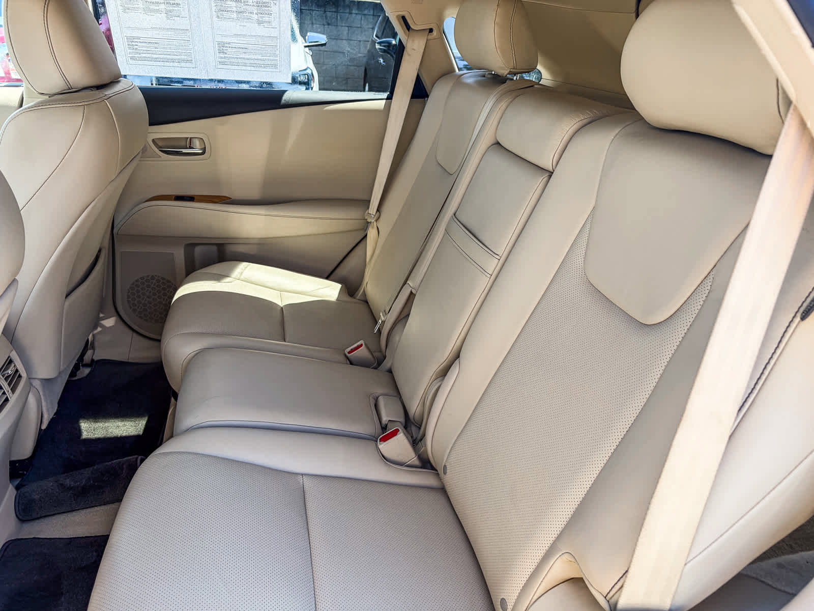 Used 2015 Lexus RX 450h AWD image 17