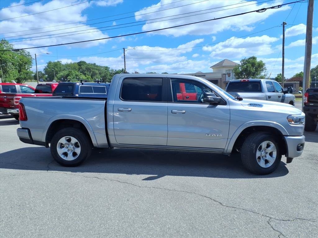 Used 2025 RAM 1500 Big Horn AWD/4WD image 3