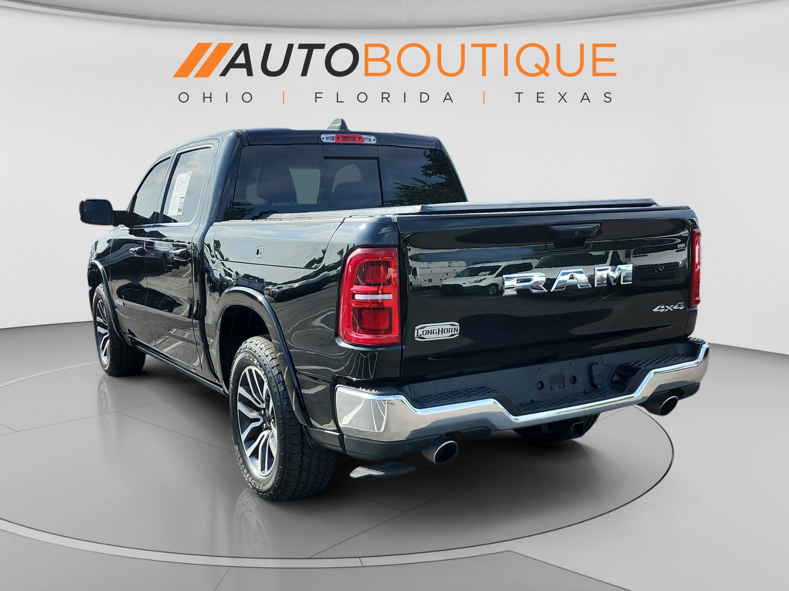 Used 2025 RAM 1500 Limited w/ Bed Utility Group AWD/4WD image 3