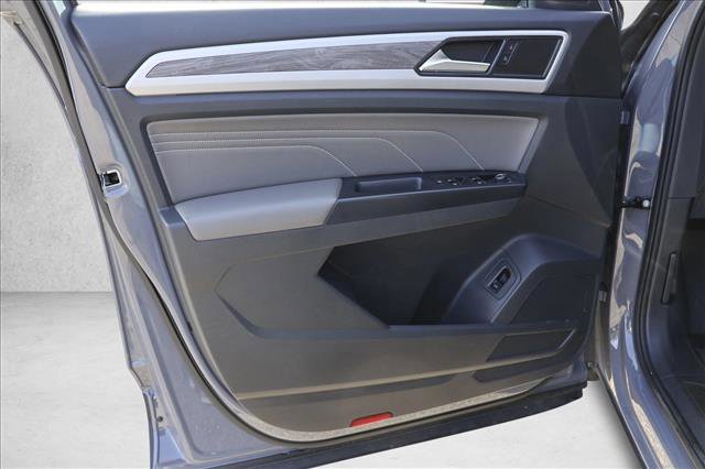 Used 2021 Volkswagen Atlas Cross Sport SE AWD/4WD image 12