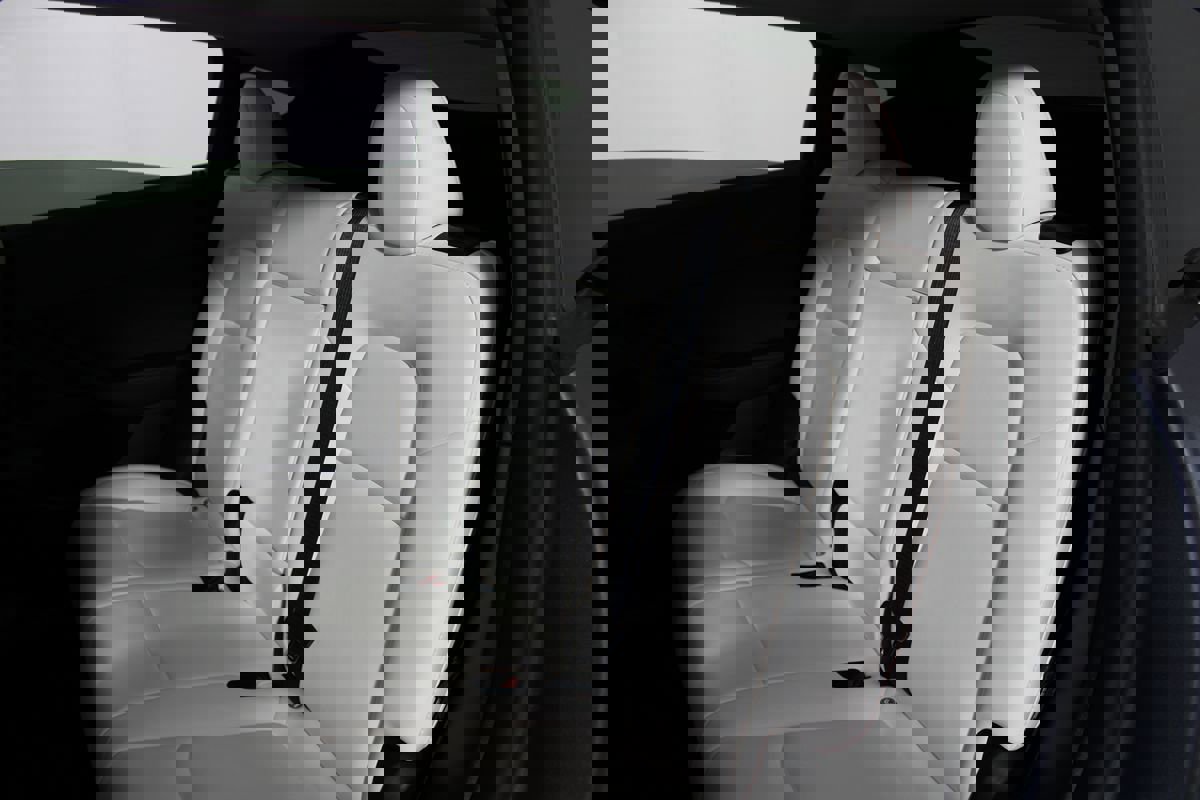 Used 2022 Tesla Model Y Performance image 21