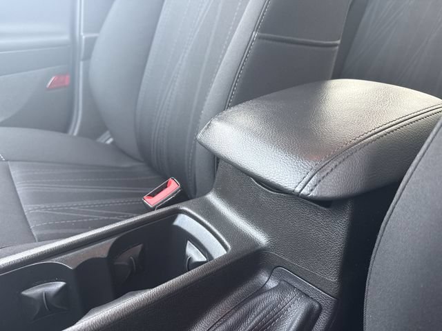 Used 2016 Ford Focus SE FWD image 20