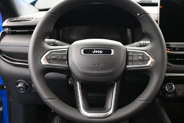 New 2026 Jeep Compass Limited w/ Sun, Sound & Navigation Group AWD/4WD image 28