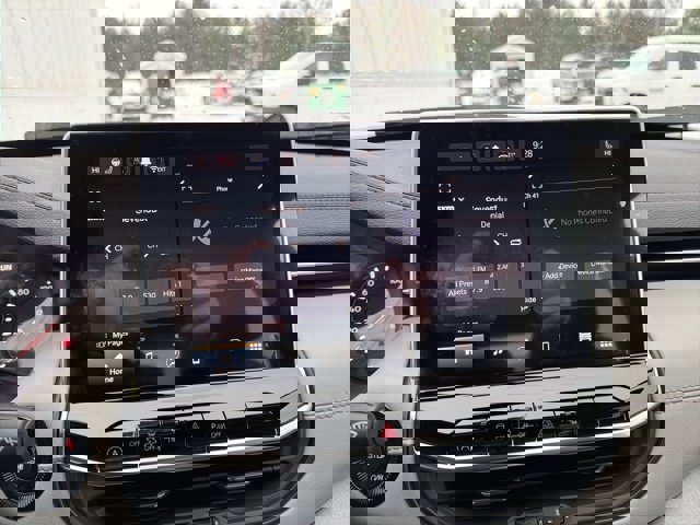 New 2026 Jeep Compass Limited image 13