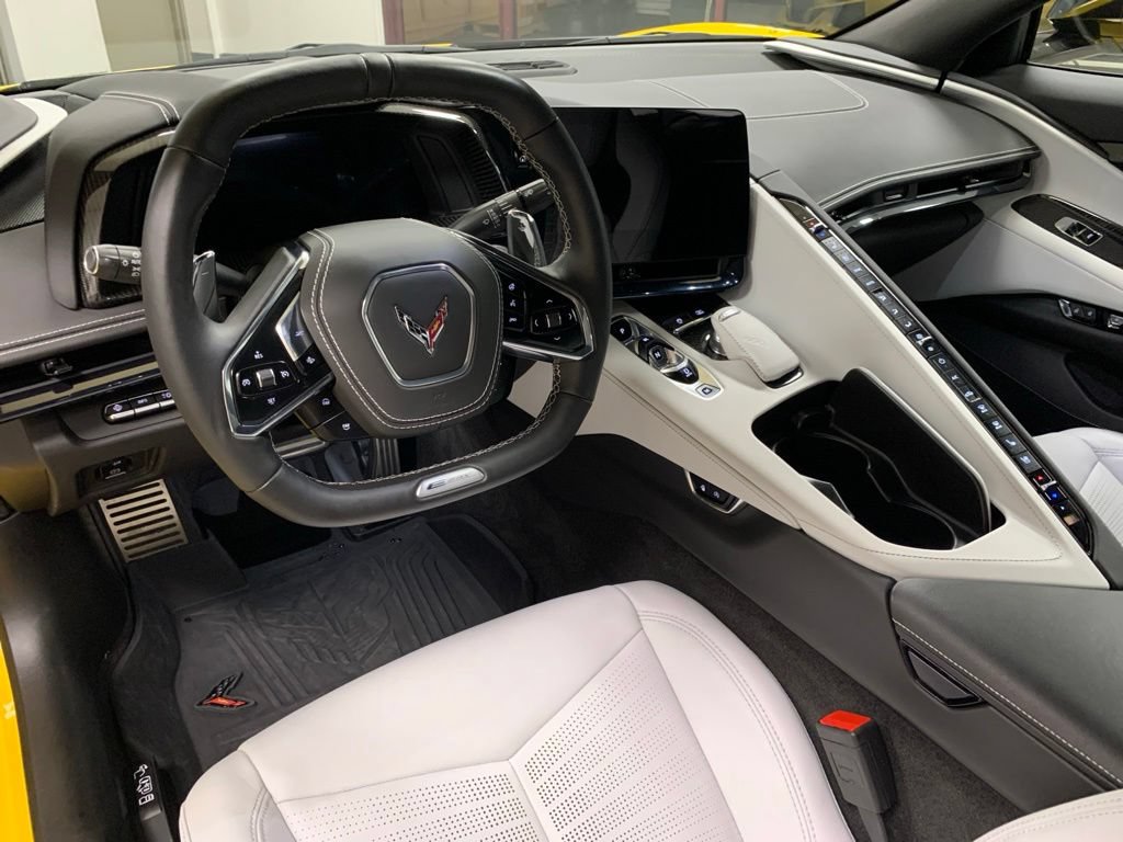 Used 2025 Chevrolet Corvette E-Ray AWD/4WD image 20