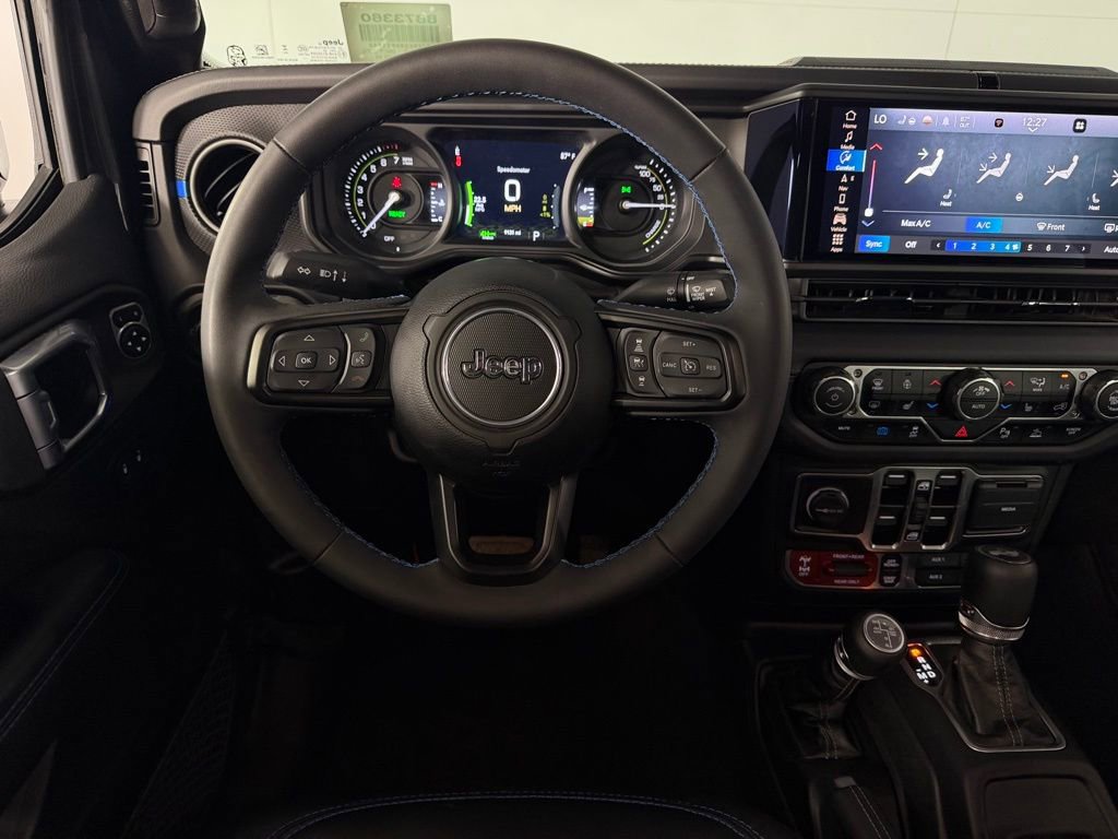 Used 2025 Jeep Wrangler Unlimited Rubicon 4xe w/ Safety Group AWD/4WD image 14