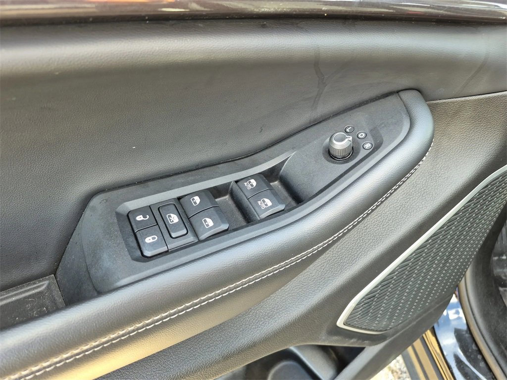 Used 2022 Jeep Grand Cherokee L Laredo w/ Luxury Tech Group I image 42